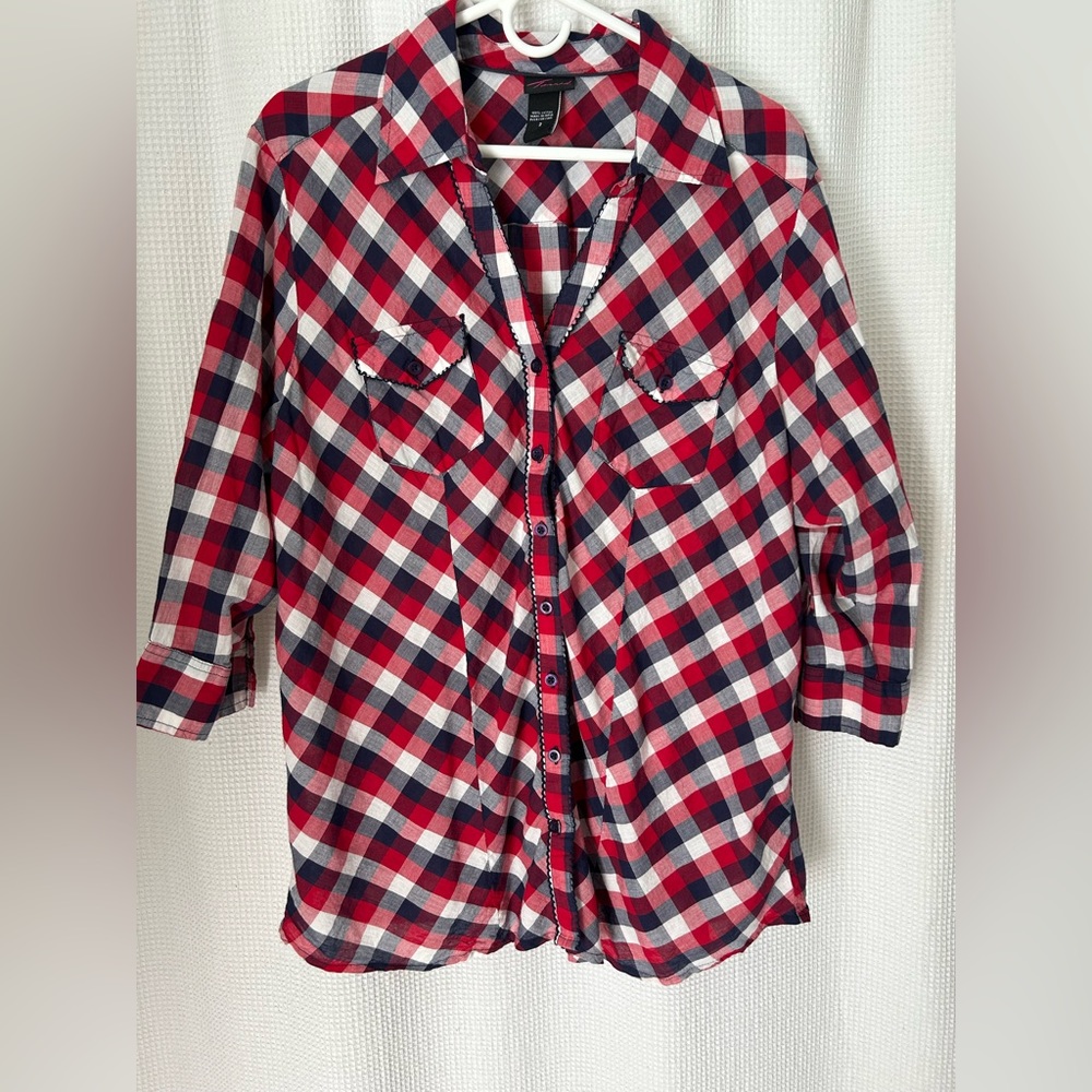 Torrid Women’s 2 plaid button down‎